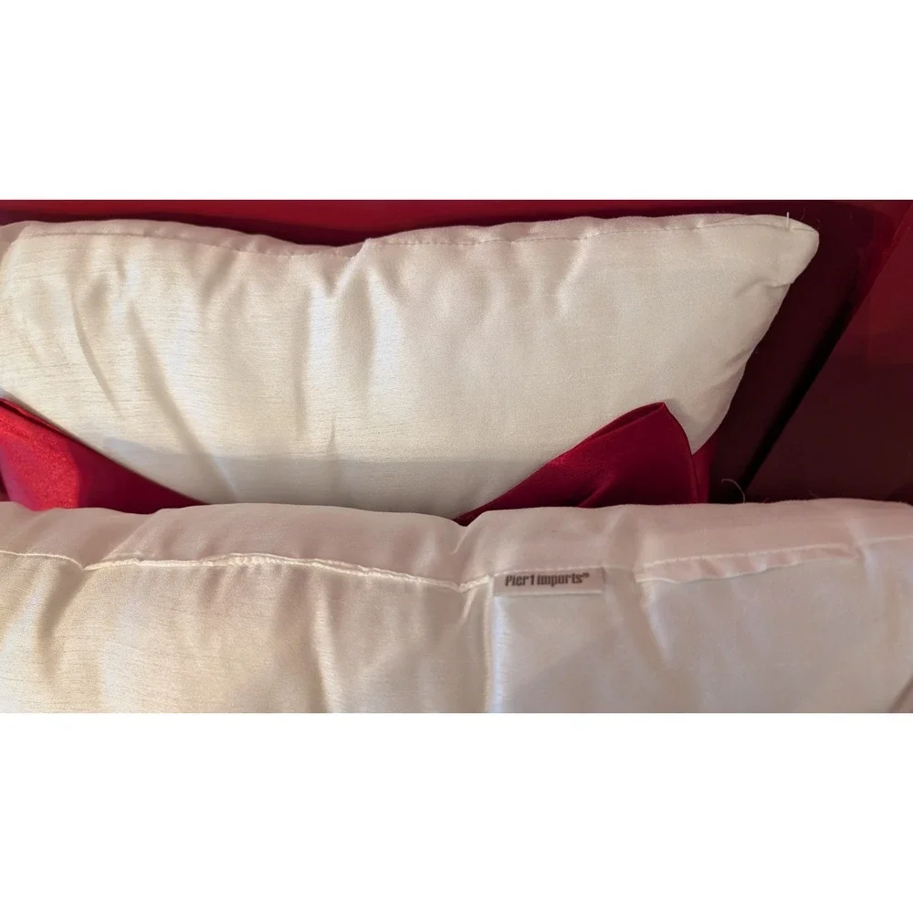 Set Of 2 Pier 1 Throw Pillows White With Red Bow Rhinestones 15